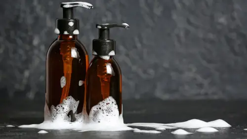 9 أفضل شامبو اكليل الجبل (روزماري) لتفادي تساقط الشعر وتعزيز نموه